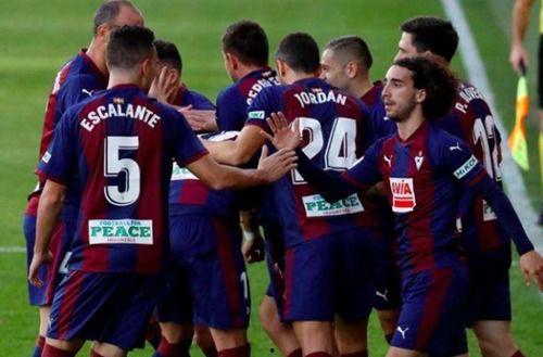 23-24赛季西甲第16轮：巴塞罗那vs吉罗纳,红蓝军团强势取胜，巩固西甲积分榜领先地位